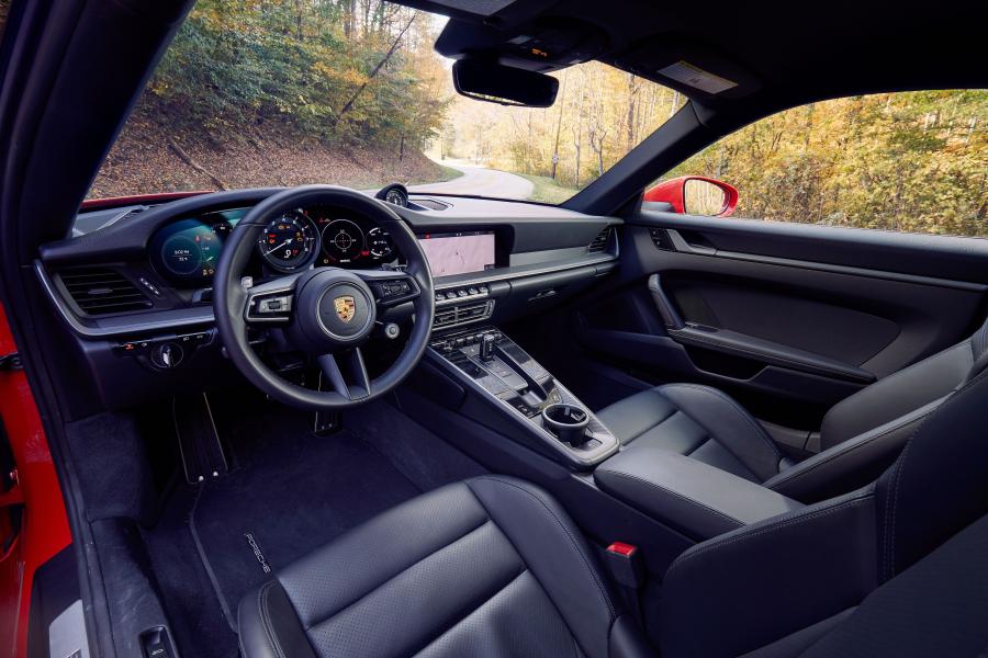 Торпедо Porsche 911 Carrera S (992) 2019 года  (NA) (фото 6 из 31)